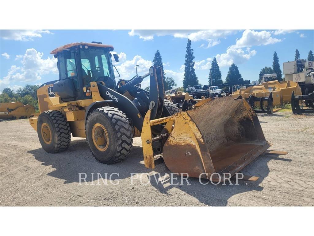 John Deere & CO. 624L Kolesové nakladače