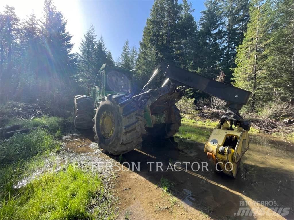 John Deere & CO. 648L Skiddery