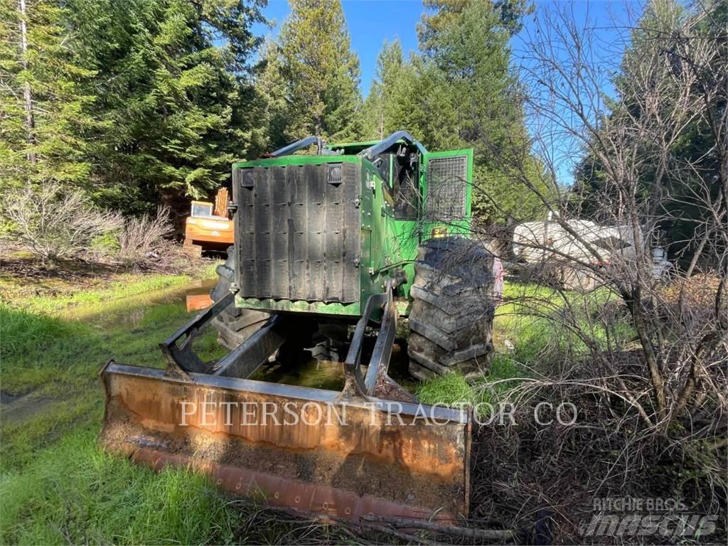John Deere & CO. 648L Skiddery