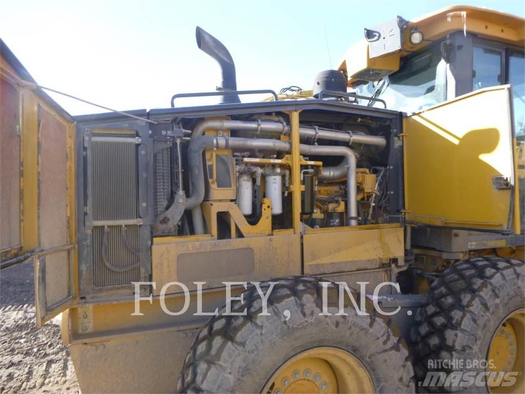 John Deere & CO. 672G Grejdery