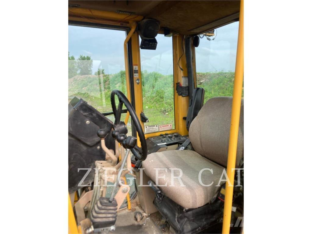 John Deere & CO. 770CH Grejdery