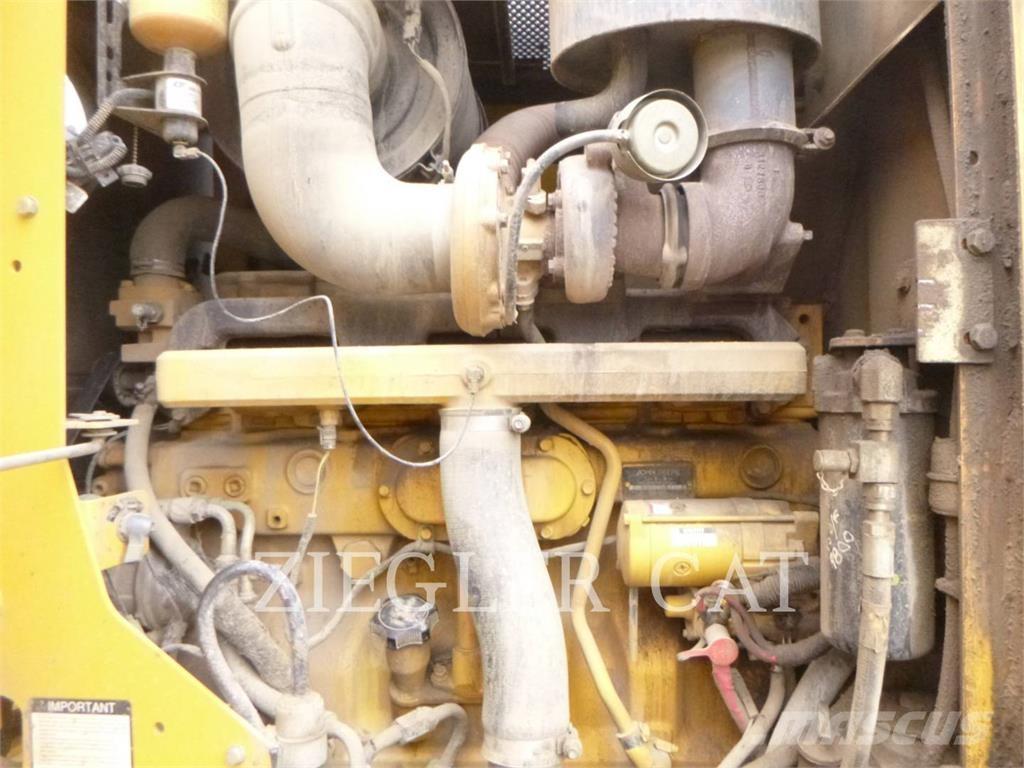 John Deere & CO. 770D Pásové dozéry