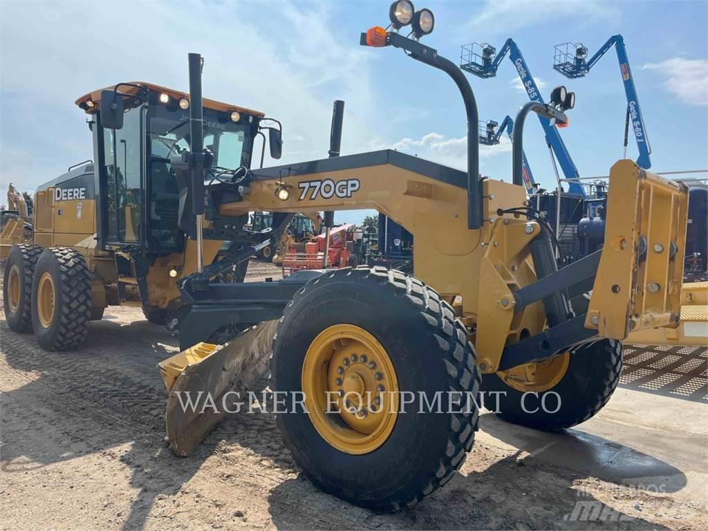 John Deere & CO. 770GP Grejdery