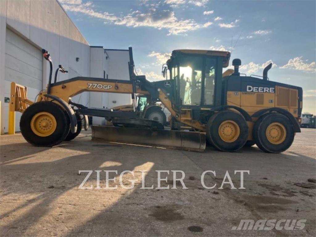 John Deere & CO. 770GP Grejdery
