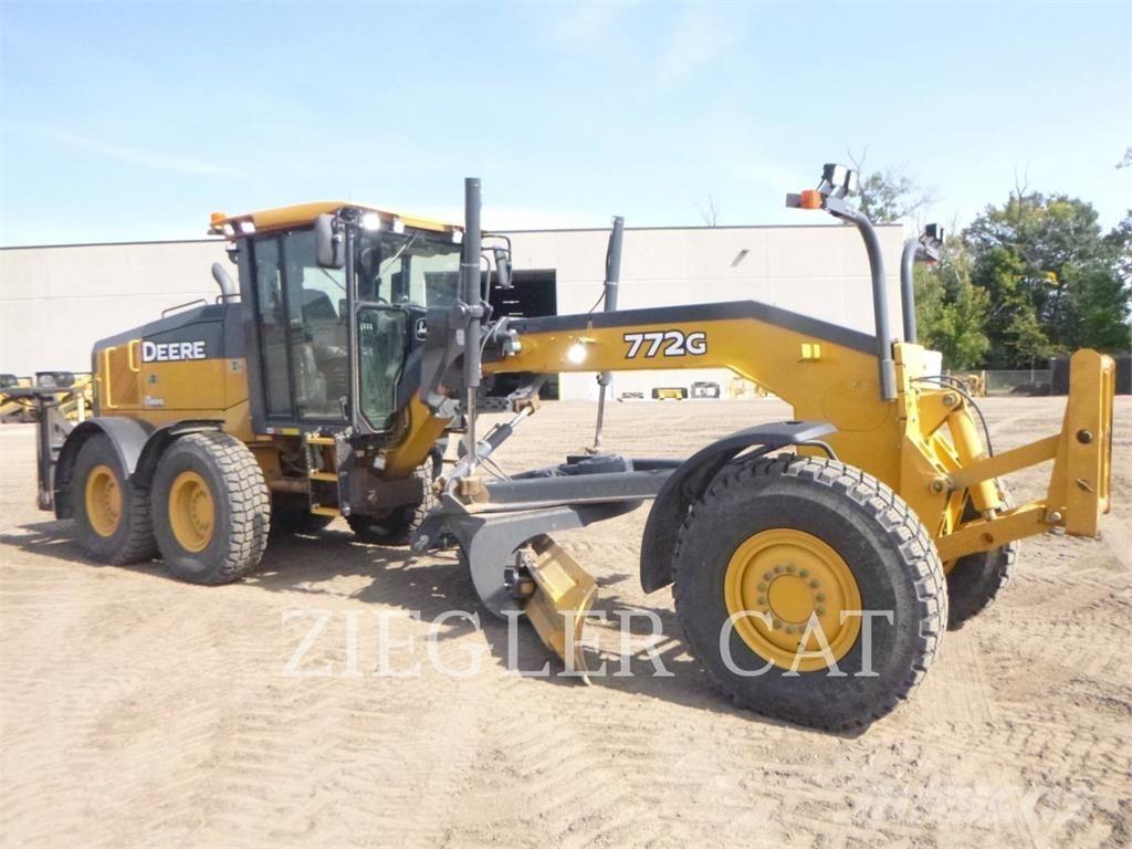 John Deere & CO. 772 G Grejdery