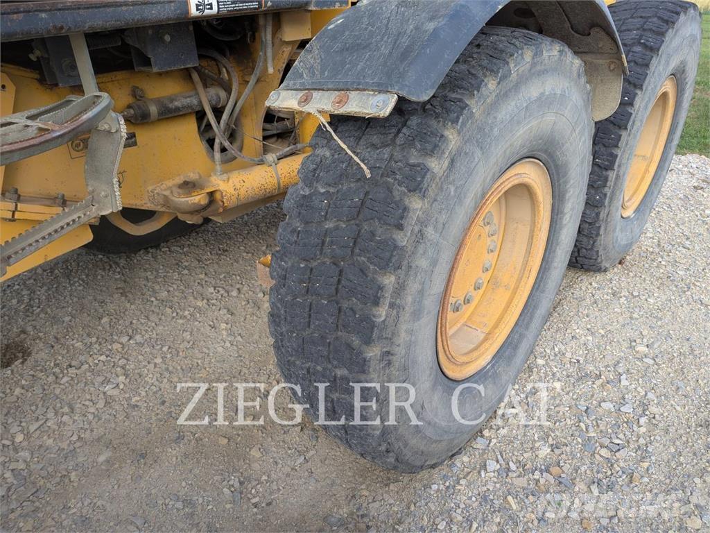 John Deere & CO. 772CH Grejdery