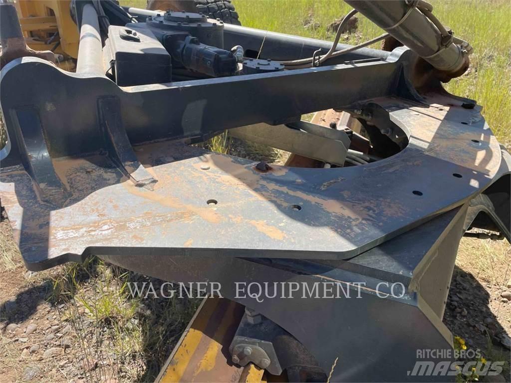 John Deere & CO. 772G AWD Grejdery