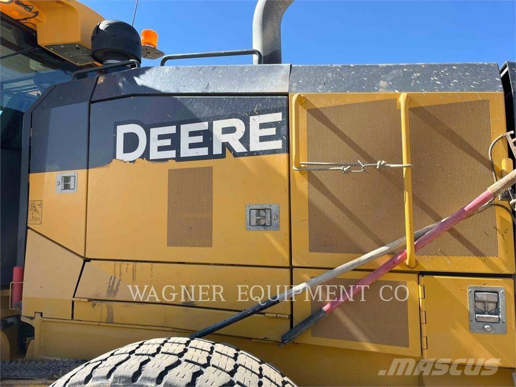 John Deere & CO. 772G AWD Grejdery
