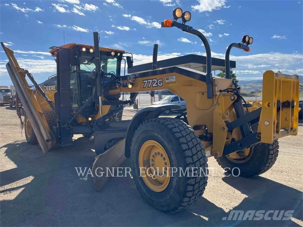 John Deere & CO. 772G AWD Grejdery