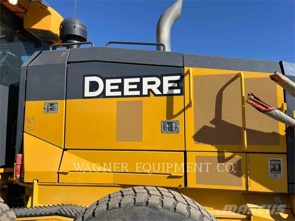 John Deere & CO. 772G AWD Grejdery