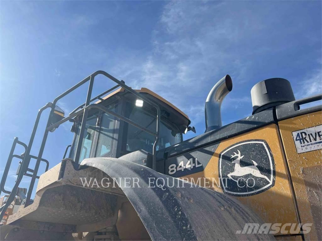 John Deere & CO. 844L AG Kolesové nakladače