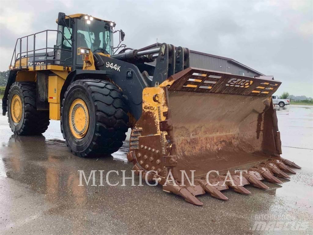 John Deere & CO. 944K Kolesové nakladače