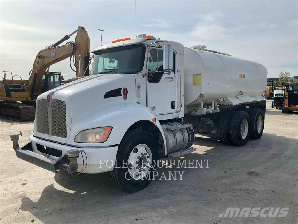 Kenworth WTRTRK4K Cisternové nákladné vozidlá