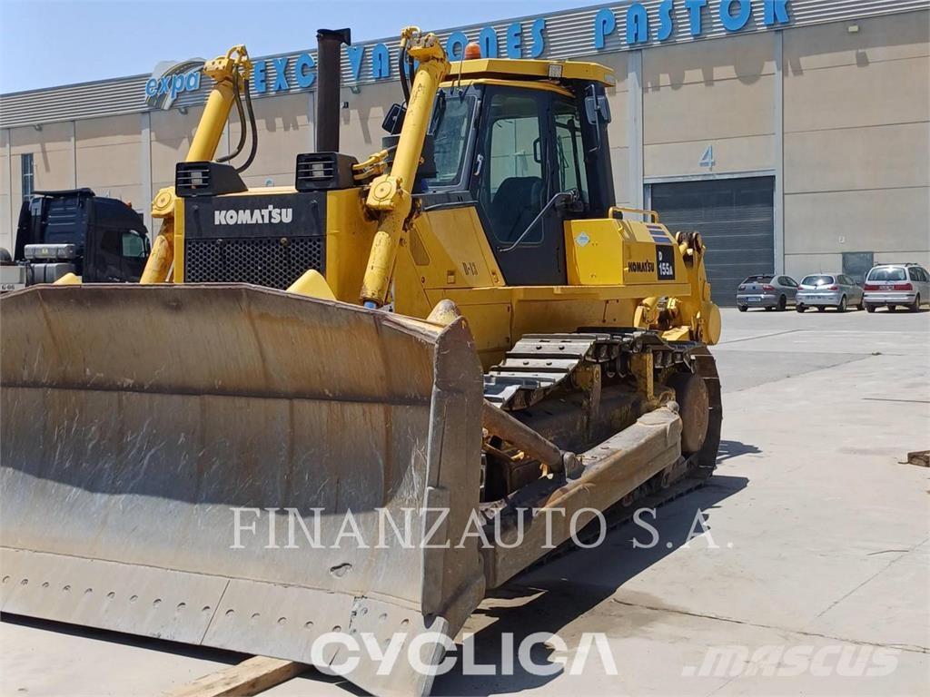 Komatsu D155 Pásové dozéry