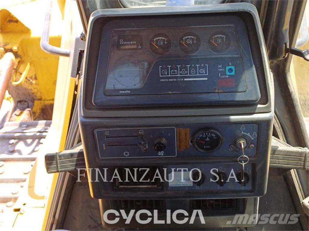 Komatsu D155 Pásové dozéry