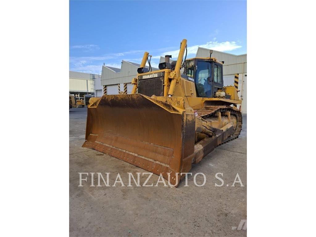 Komatsu D155 Pásové dozéry