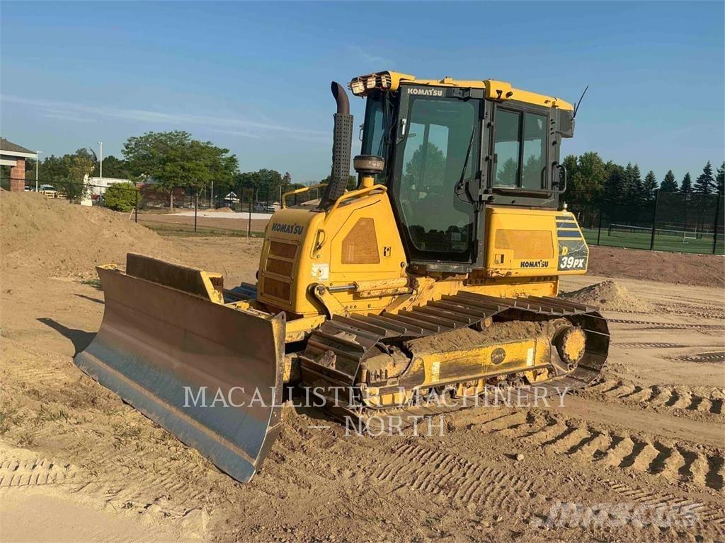 Komatsu D39PX-23 Pásové dozéry