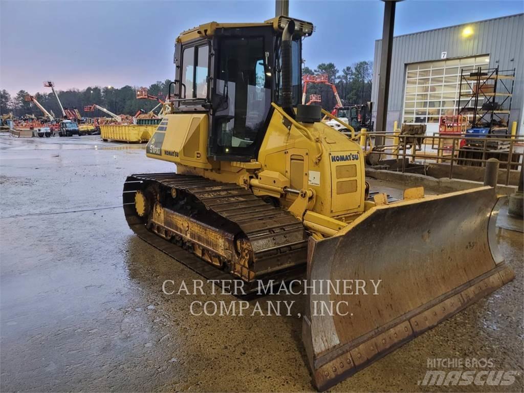 Komatsu D51 PXI Pásové dozéry