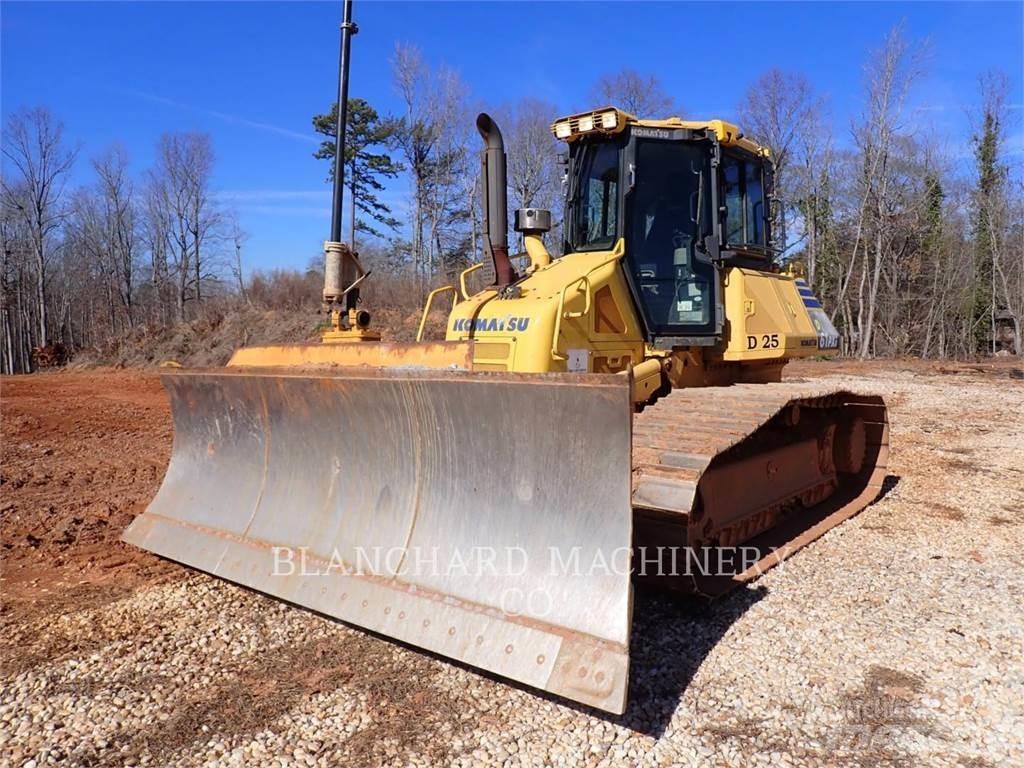 Komatsu D61PX-23 Pásové dozéry