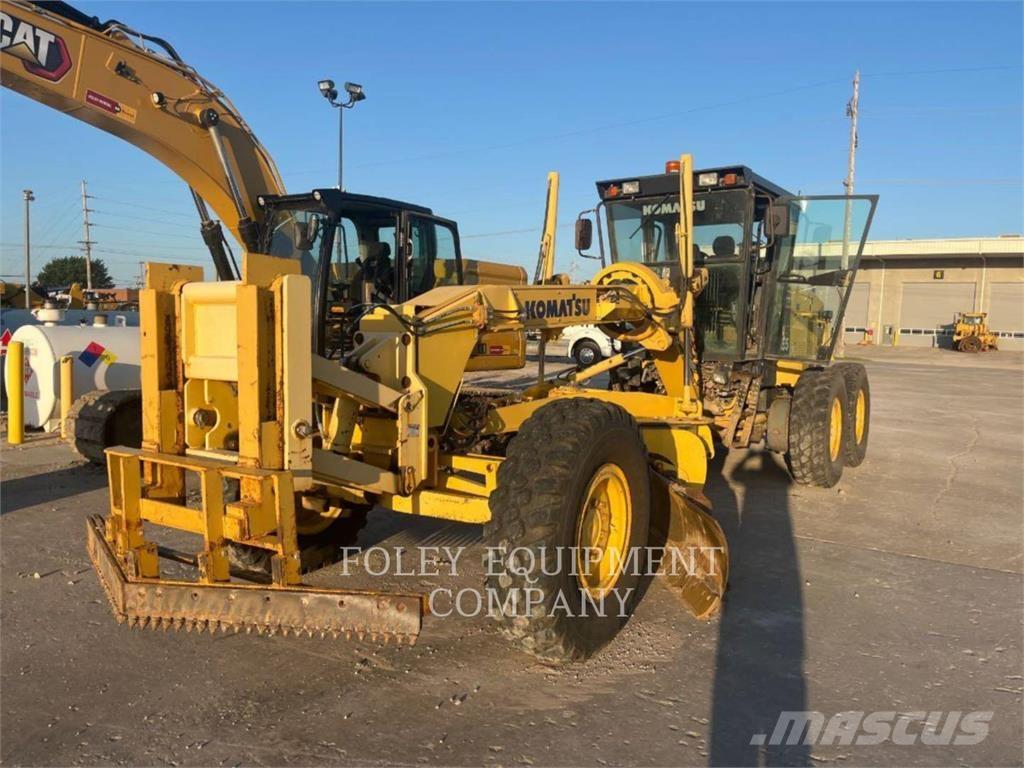 Komatsu GD655-3 Grejdery