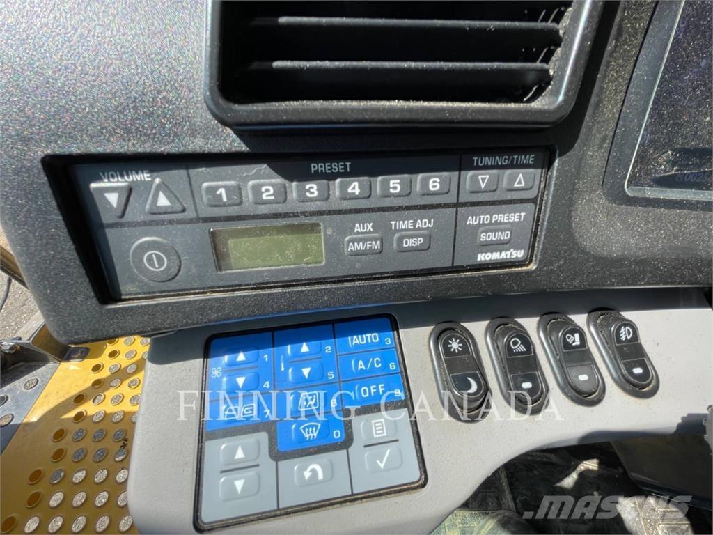 Komatsu HD605-8 Kĺbové nákladné autá