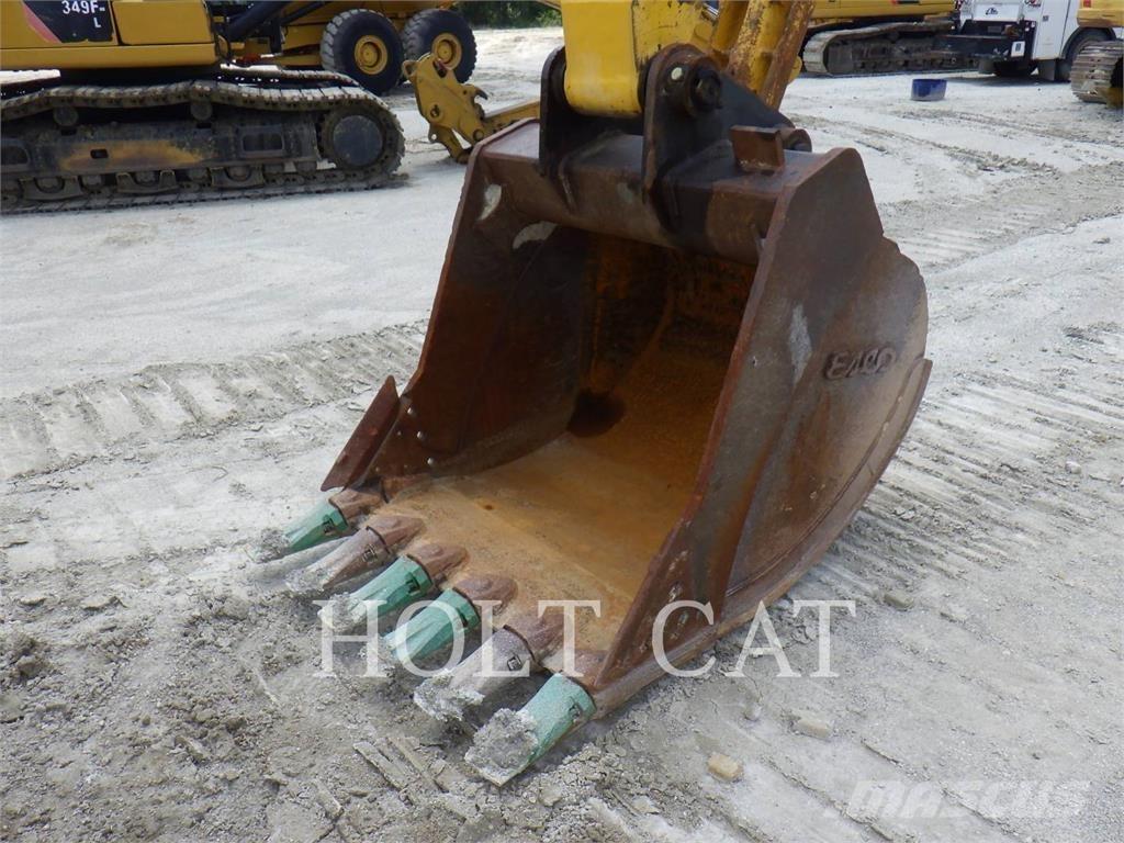 Komatsu PC360LC-11 Pásové rýpadlá