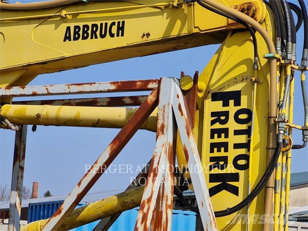 Komatsu PC450LCD-6K Pásové rýpadlá