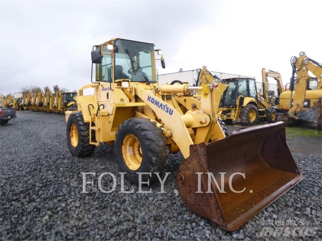 Komatsu WA250-5L Kolesové nakladače