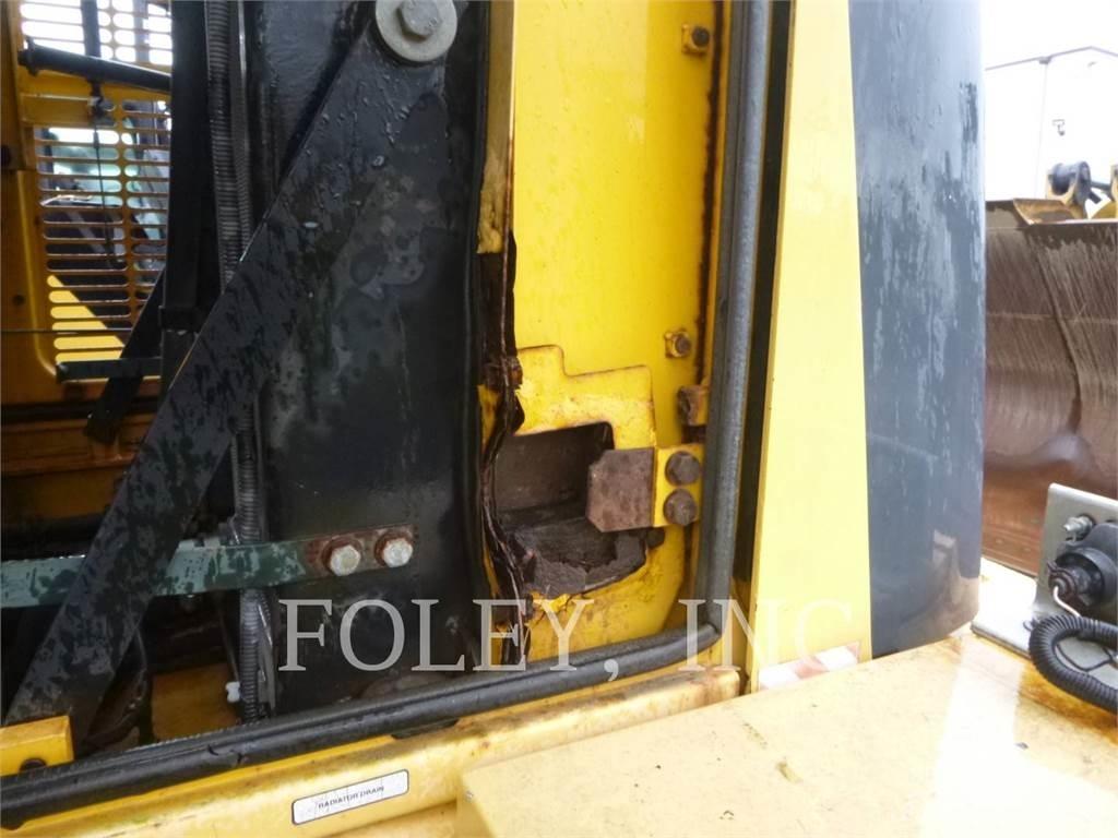Komatsu WA250-5L Kolesové nakladače