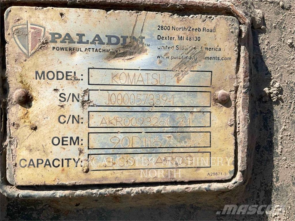 Komatsu WA270-7 Kolesové nakladače