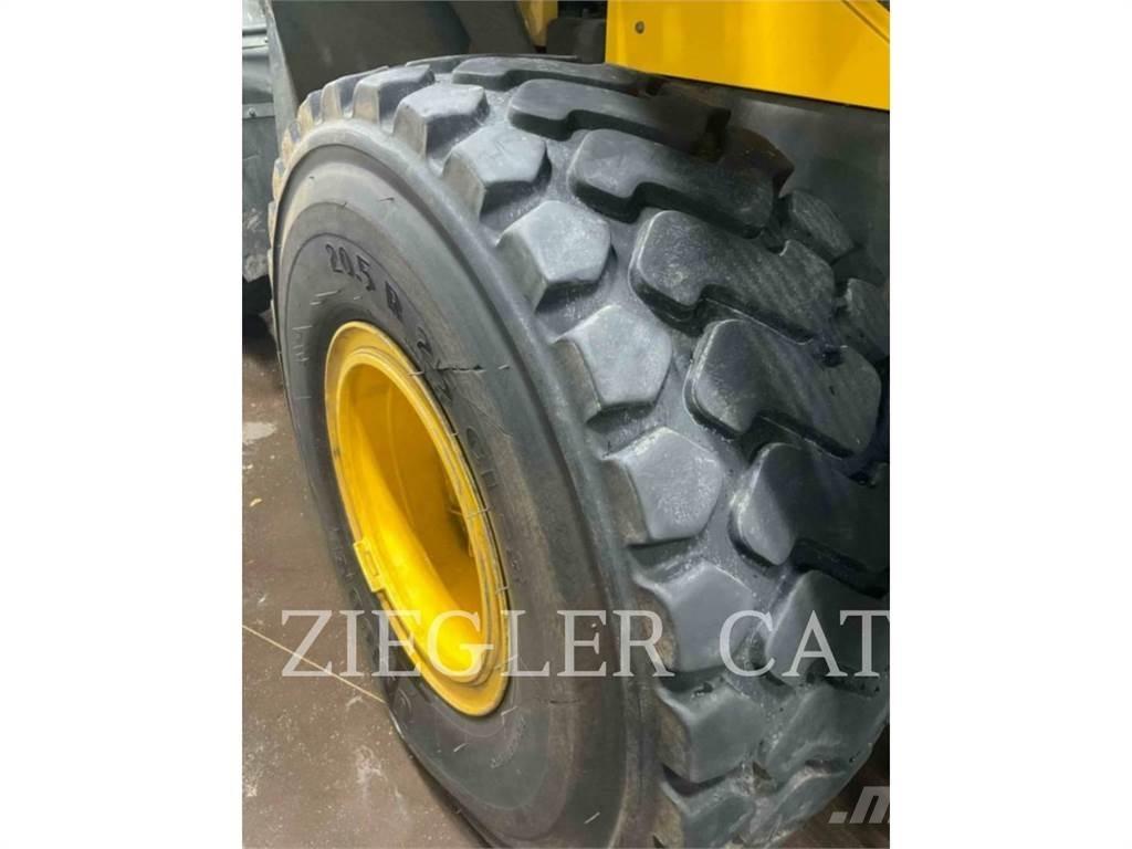 Komatsu WA320 Kolesové nakladače