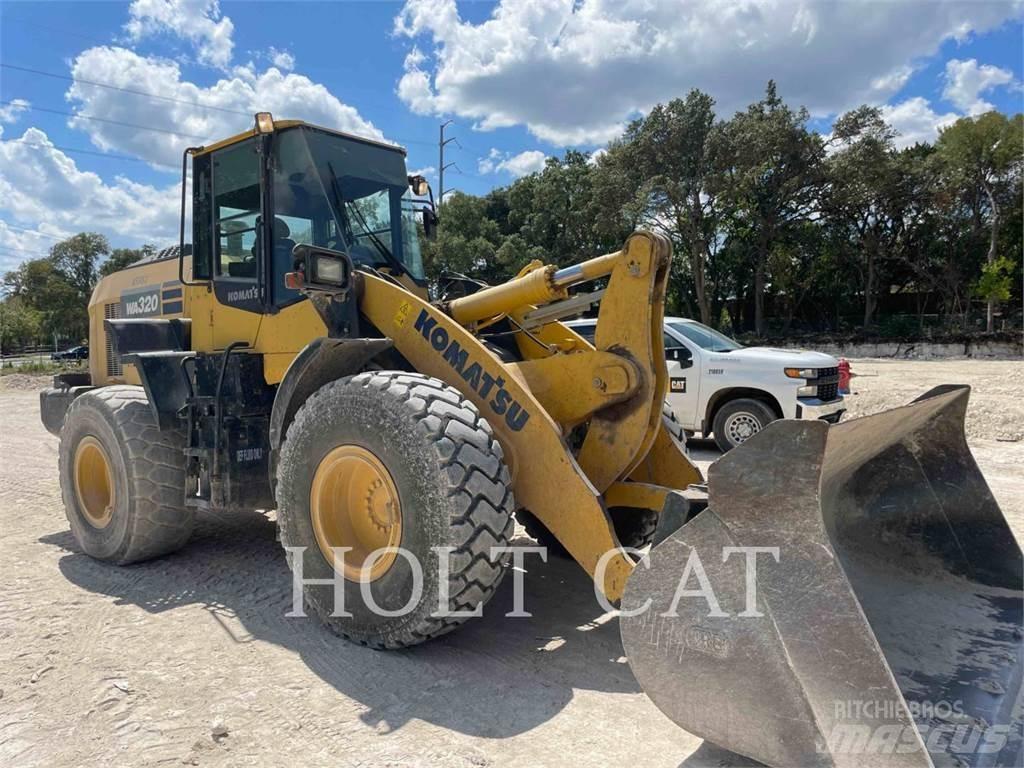 Komatsu WA320-8 Kolesové nakladače