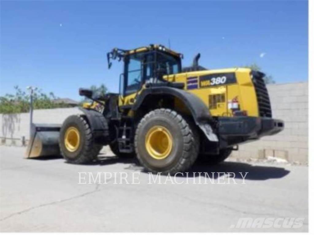 Komatsu WA380 Kolesové nakladače