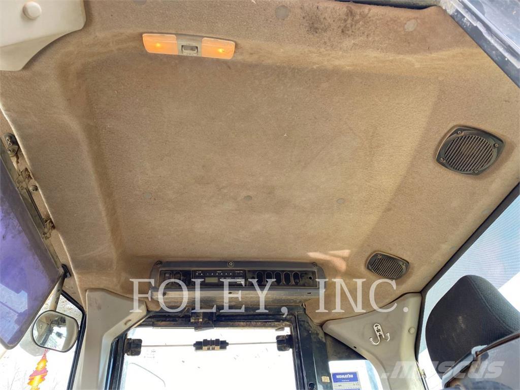 Komatsu WA470-8 Kolesové nakladače