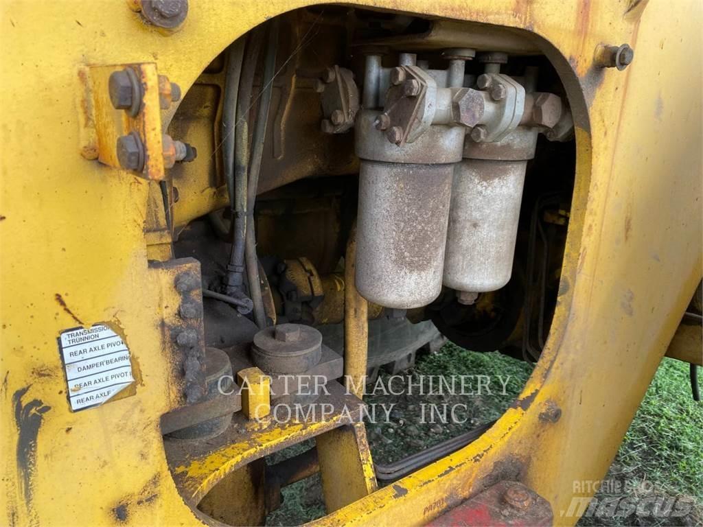 Komatsu WA500 Kolesové nakladače