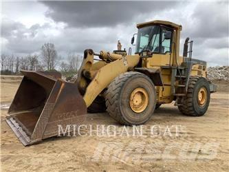 Komatsu WA500-3L Kolesové nakladače