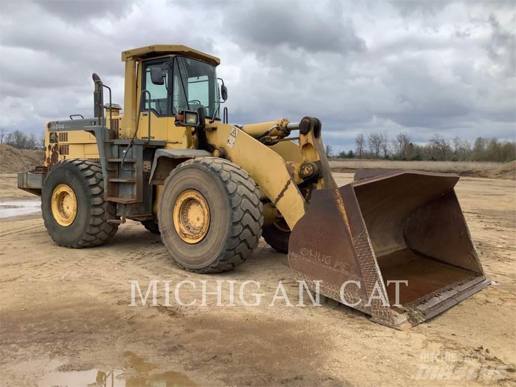 Komatsu WA500-3L Kolesové nakladače