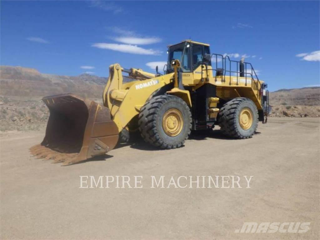 Komatsu WA600-6 Kolesové nakladače