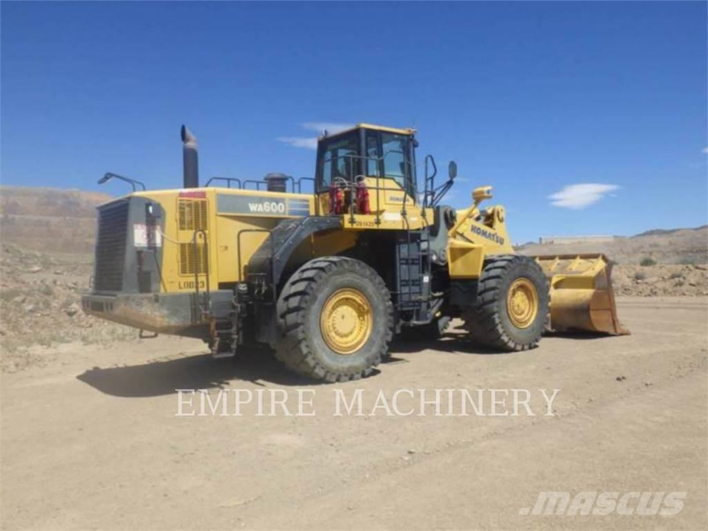 Komatsu WA600-6 Kolesové nakladače