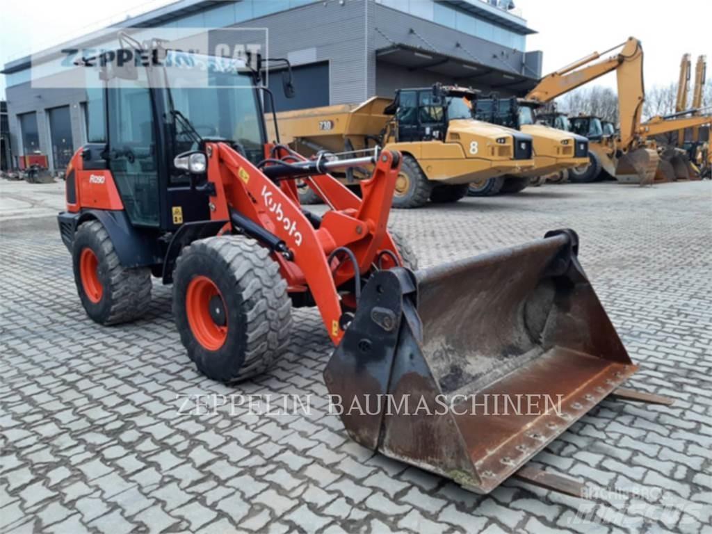 Kubota R090 Kolesové nakladače