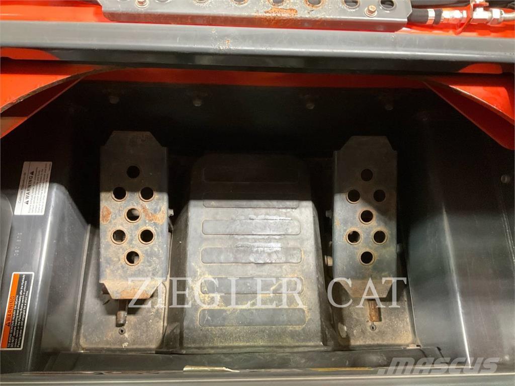 Kubota SSV75 Šmykom riadené nakladače