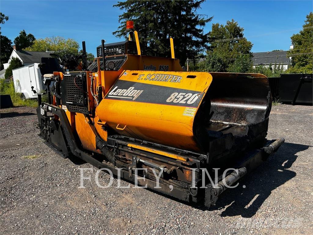 LeeBoy 8520 Finišéry