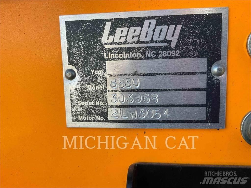 LeeBoy 8530 Finišéry