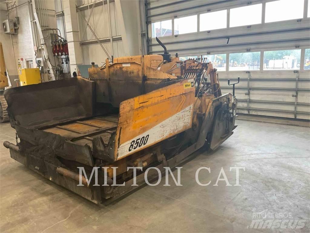 LeeBoy L8500T Finišéry