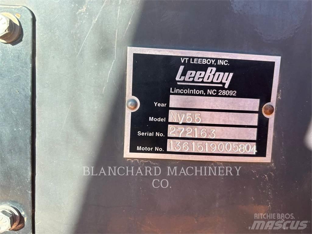 LeeBoy NV55 BROOM Zametacie stroje