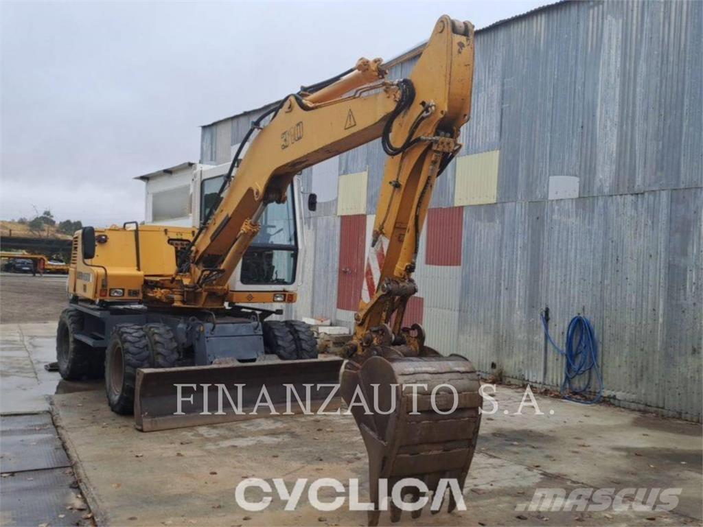 Liebherr A310B Kolesové rýpadlá