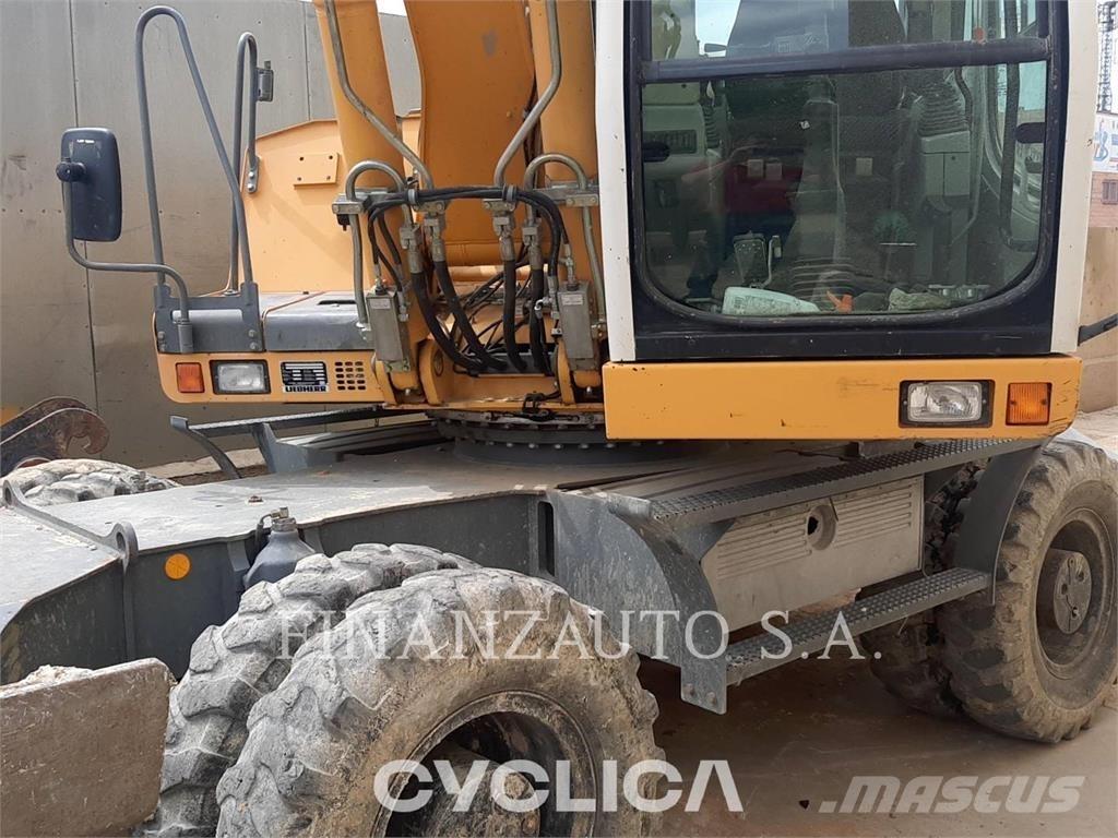 Liebherr A900 Kolesové rýpadlá