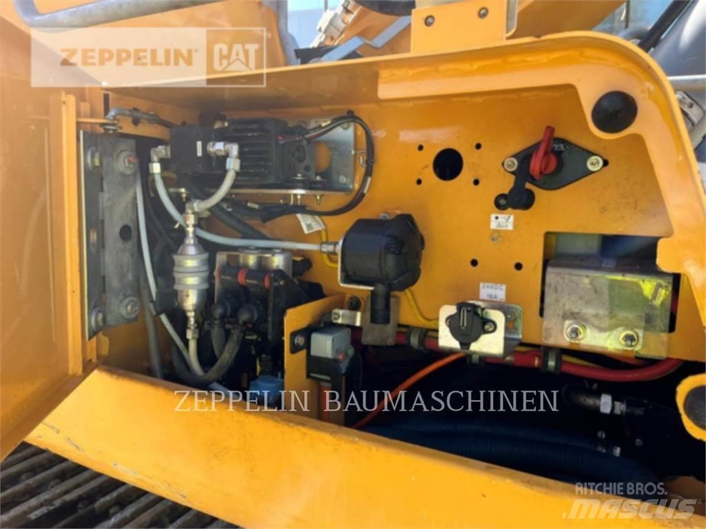 Liebherr R936NLC Pásové rýpadlá