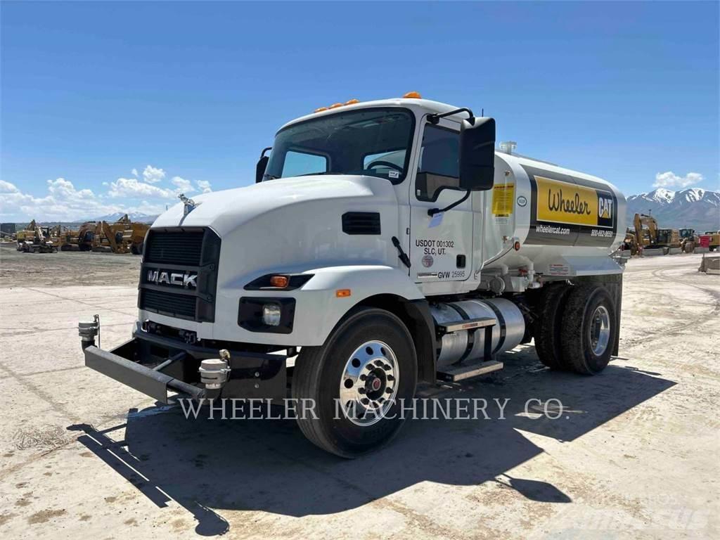 Mack WT2000 A Cisternové nákladné vozidlá
