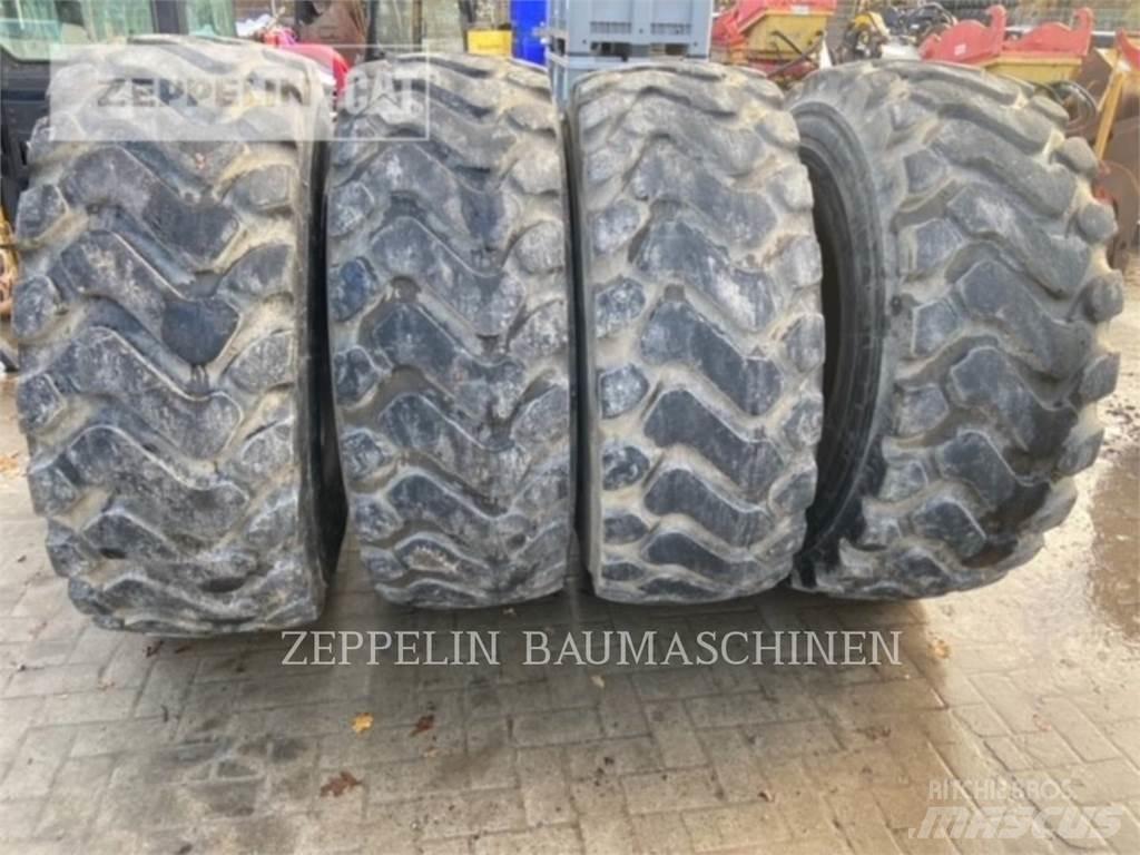 Michelin 4X 20.5R25XHA Pneumatiky, kolesá a ráfiky